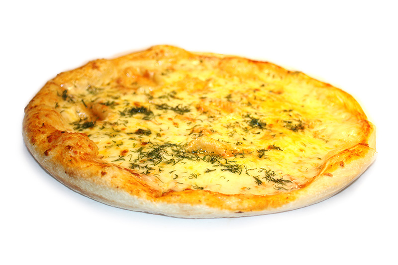Классическая пицца с сыром Моццарелла, томатным соусом и базиликом.